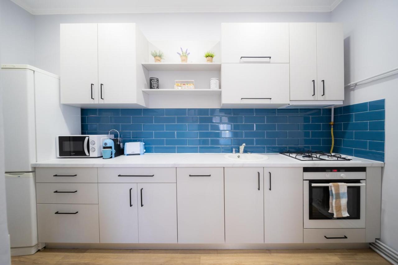 Bluesky Ultra-Central Premium Apartment 오라데아 외부 사진
